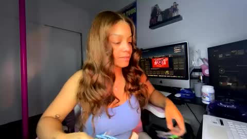 xStarGazingx online show from September 28, 8:19 am