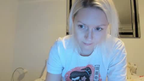 Snapshot of xxkimber_bentonxx chatting on January 3, 6:03 pm  Next online Monday to Friday 10am till 2pm UK time online show from January 3, 6:03 pm