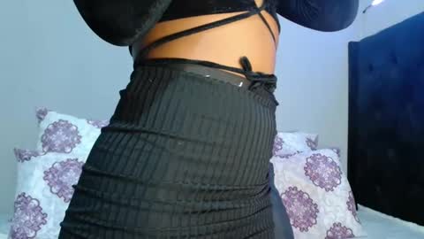 xxsexytalia28 online show from October 30, 7:04 pm