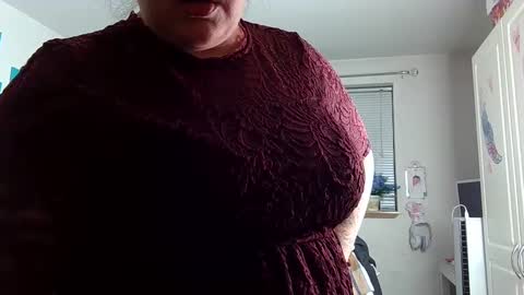 Strawberry Jane online show from January 4, 7:55 am