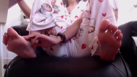 Lola online show from January 10, 4:01 pm