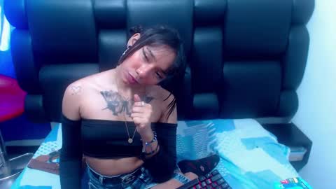 xxxreinasexyassxxx online show from March 10, 1:32 pm