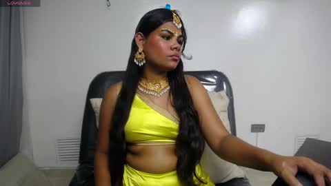 yazhini online show from April 1, 1:41 pm