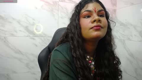 yazhini online show from May 28, 12:14 pm