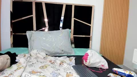 Yahaira online show from November 17, 12:39 pm