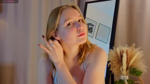 Kate online show from November 24, 3:25 pm