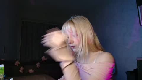 Anny online show from December 15, 4:23 pm