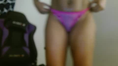 Snapshot of yarabrynnn chatting on January 18, 8:20 am YARA online show from January 18, 8:20 am