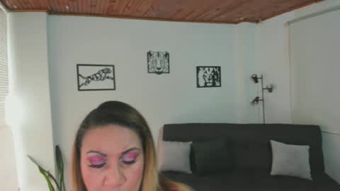 yayita online show from September 16, 12:57 pm