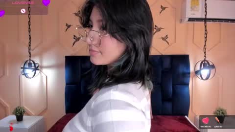 Yazmin online show from December 12, 2:22 pm