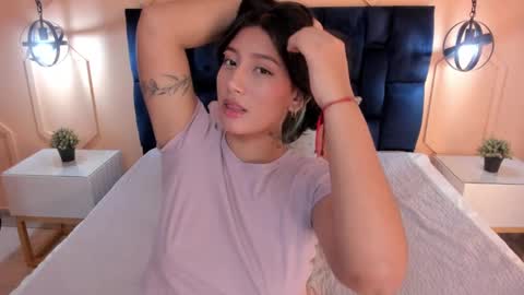 Yazmin online show from January 4, 12:49 pm