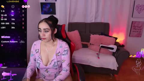 Snapshot of yeliana_sexy chatting on October 18, 8:28 am Valery  online show from October 18, 8:28 am