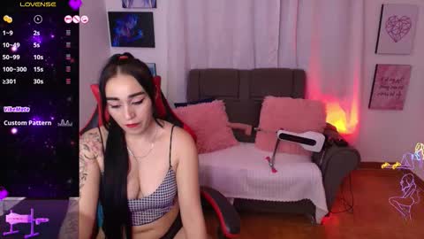 Snapshot of yeliana_sexy chatting on October 20, 8:39 am Valery  online show from October 20, 8:39 am