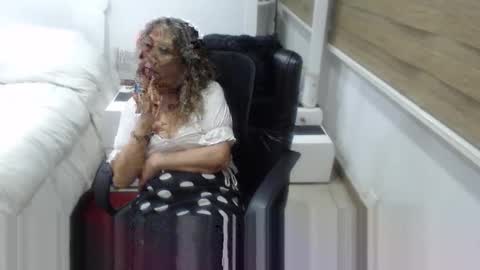 jessy online show from December 19, 3:32 am