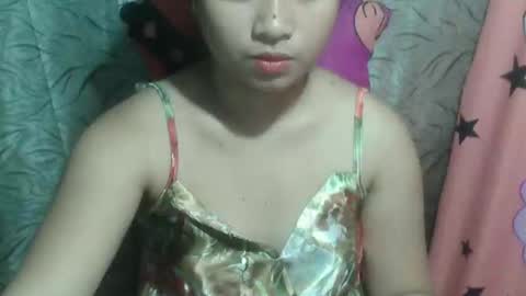 Snapshot of yhang_19 chatting on October 14, 12:41 pm yhang_19 online show from October 14, 12:41 pm