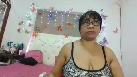 Yhazan Blake online show from October 7, 4:17 am