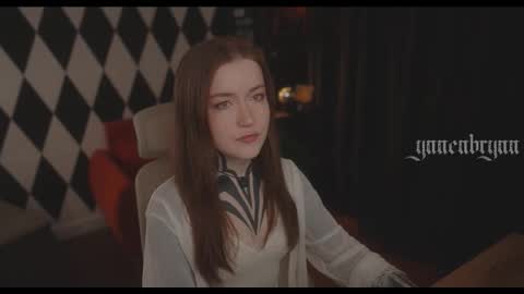 ynnenbrynn online show from November 26, 8:59 am