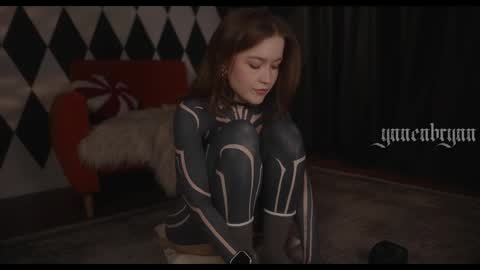 ynnenbrynn online show from March 26, 7:54 am