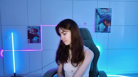 yoka_paradoxxx online show from September 14, 5:16 am