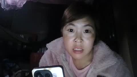 yongmi_ online show from November 20, 12:39 pm