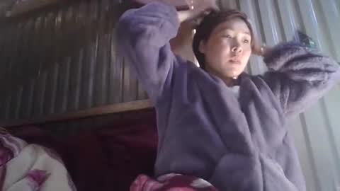 yongmi_ online show from November 28, 2:58 am