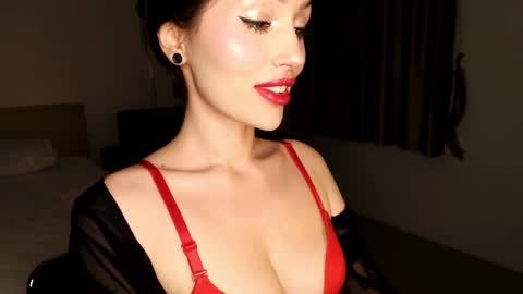 Sophie online show from January 28, 9:40 pm