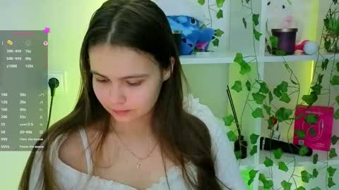 Julia Next stream  online show from March 4, 6:14 pm