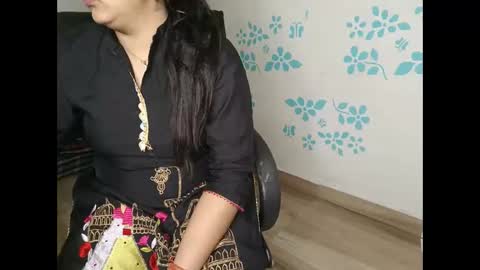 Snapshot of your_charming_baby chatting on December 29, 5:10 am your_charming_baby online show from December 29, 5:10 am