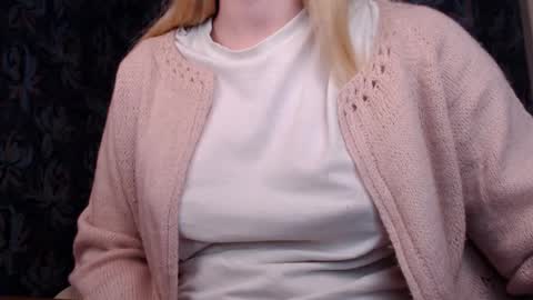 Freya online show from April 4, 4:39 pm