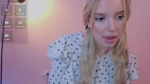 Olivia online show from October 18, 9:16 pm