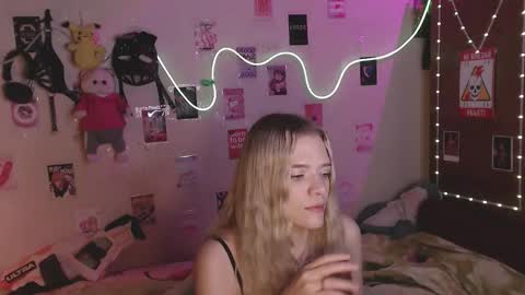 Your Horny Friends online show from November 3, 2:32 pm