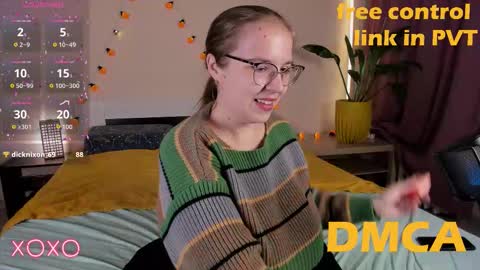 Pennyy online show from October 15, 7:49 pm