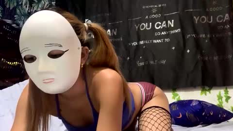 sexylady online show from April 3, 12:47 pm