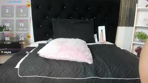 your_submissive_ online show from October 21, 8:24 pm