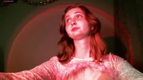 creamysister online show from December 24, 6:17 pm