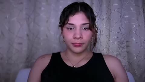 yourcutemolly__ online show from May 26, 6:57 am