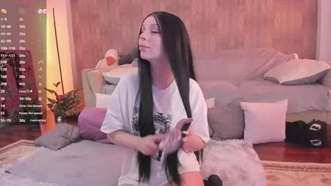 Mary online show from March 6, 8:41 am