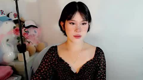 PrettyElla online show from October 8, 1:54 am