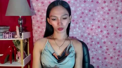 RICCIE MAE online show from October 12, 2:03 am