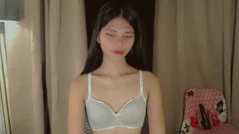 Vivian online show from March 21, 10:04 pm