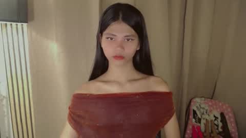 Vivian online show from April 9, 5:43 am