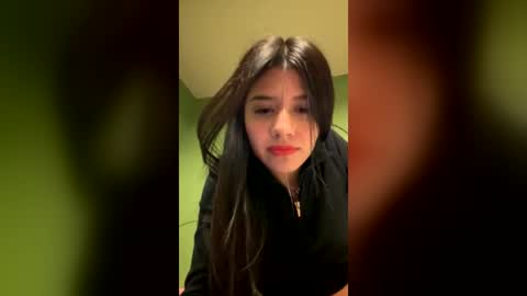 yourfoxx online show from July 25, 6:53 am