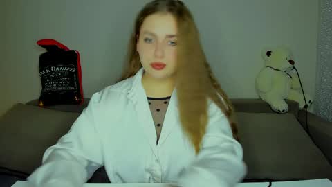 Snapshot of yourgem__ chatting on September 9, 7:35 pm yourgem__ online show from September 9, 7:35 pm