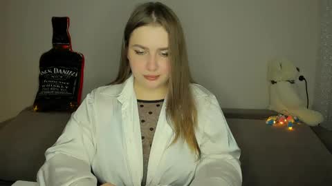 Snapshot of yourgem__ chatting on February 11, 5:50 pm yourgem__ online show from February 11, 5:50 pm