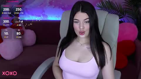 L O L A online show from February 23, 8:08 pm