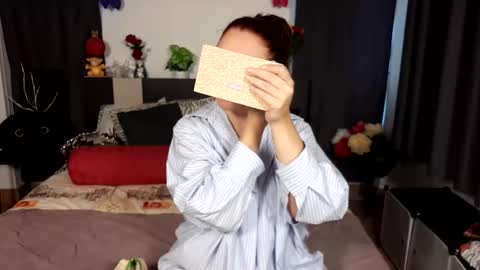 yourmysterycharm online show from December 14, 7:03 am