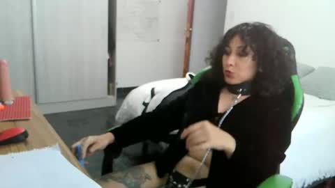Snapshot of yourownerserena chatting on October 22, 10:04 pm Serena online show from October 22, 10:04 pm