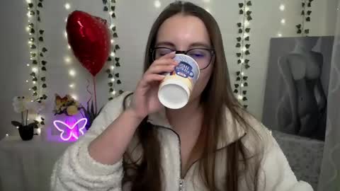 Happy online show from February 13, 6:20 am