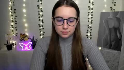 Happy online show from March 3, 6:42 am