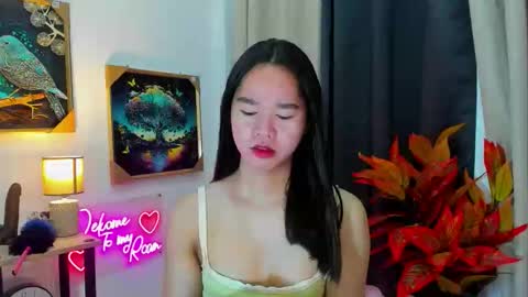 ashy online show from December 18, 11:59 am